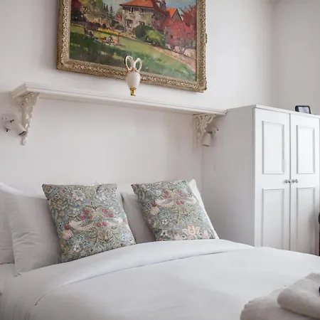 Charming And Spacious 1 Bedroom Flat In Battersea London Exterior photo
